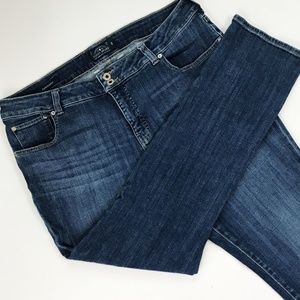 Lucky Brand Emma Victoria Wash Straight Leg Jeans